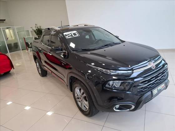 FIAT TORO 2.4 16V MULTIAIR FLEX VOLCANO AT9 FIAT TORO 2.4 16V MULTIAIR FLEX VOLCANO AT9